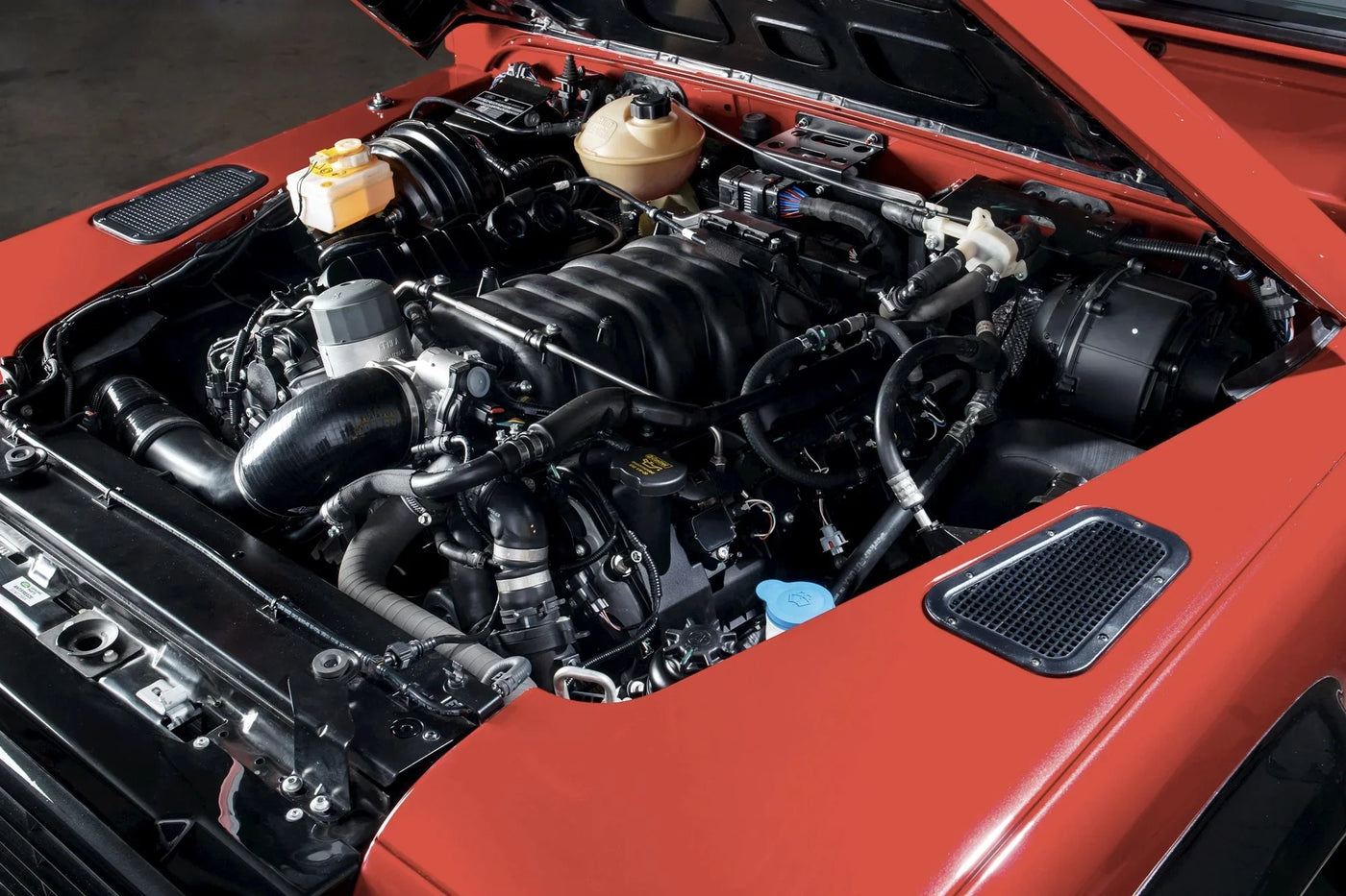 How to Identify Signs of Engine Wear in Your Land Rover Defender